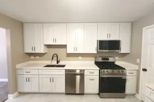 1001 Butternut Ln, Mount Prospect, IL 60056 - Photo 10