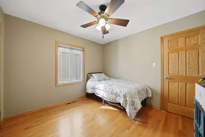 5227 S Mulligan Avenue, Chicago, IL 60638 - Photo 18