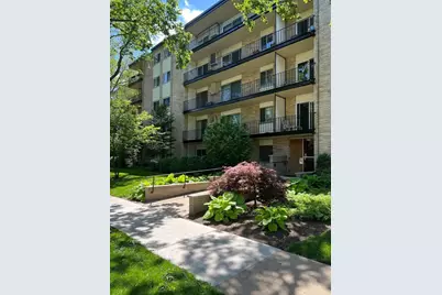 828 Oakton Street #5E, Evanston, IL 60202 - Photo 1