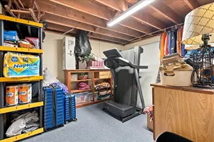 208 Mecherle Dr, Bloomington, IL 61701 - Photo 28