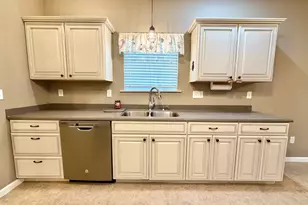 2806 Jones St, Eldorado, IL 62930 - Photo 16