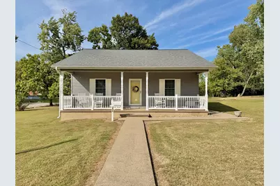 2806 Jones Street, Eldorado, IL 62930 - Photo 2