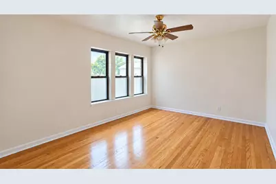 3560 W Cortland Street #2RW, Chicago, IL 60647 - Photo 2