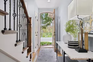 1189 Caroline Ct, Vernon Hills, IL 60061 - Photo 2