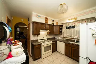 3240 S 52nd Ct, Cicero, IL 60804 - Photo 10