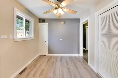 466 N Ridgeland Avenue, Elmhurst, IL 60126 - Photo 10