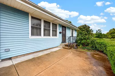 405 Warren Avenue, Normal, IL 61761 - Photo 2
