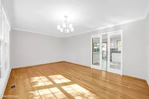 10 Mayflower Rd, Vernon Hills, IL 60061 - Photo 24