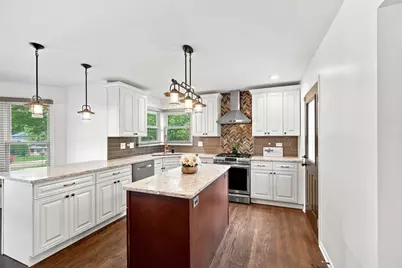 3985 Dorchester Avenue, Gurnee, IL 60031 - Photo 4
