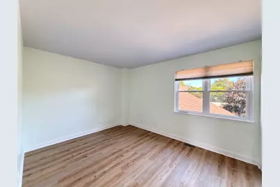 7818 Darien Lake Drive, Darien, IL 60561 - Photo 20