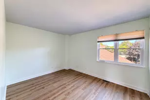 7818 Darien Lake Dr, Darien, IL 60561 - Photo 20
