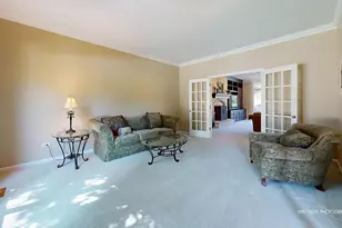 1412 Greenlake Dr, Aurora, IL 60502 - Photo 6