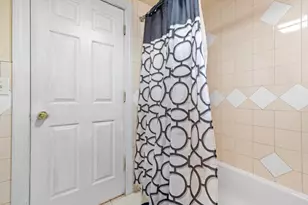 5349 W Fletcher St, Chicago, IL 60641 - Photo 20