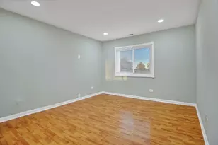 1783 W Algonquin Rd, Mount Prospect, IL 60056 - Photo 14
