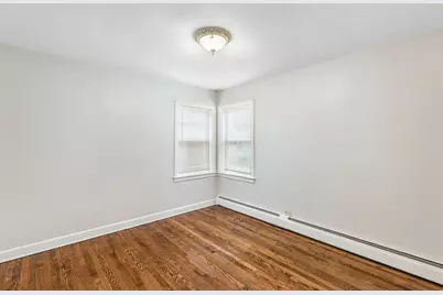 8216 N Caldwell Avenue, Niles, IL 60714 - Photo 10