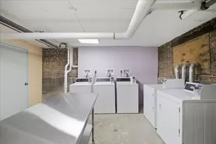 1940 E 73rd St, Chicago, IL 60649 - Photo 12