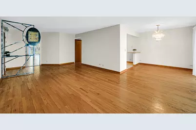 235 Blossom Court #235, Buffalo Grove, IL 60089 - Photo 4