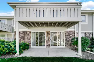 235 Blossom Ct, Buffalo Grove, IL 60089 - Photo 20