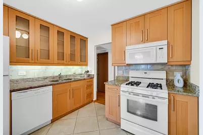 235 Blossom Court #235, Buffalo Grove, IL 60089 - Photo 6