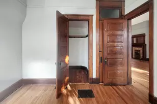 2333 S Lawndale Ave, Chicago, IL 60623 - Photo 32