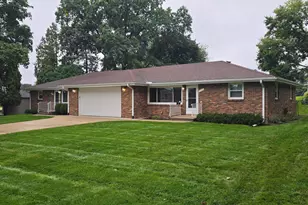 3926 Elva Ln, Rockford, IL 61101 - Photo 1