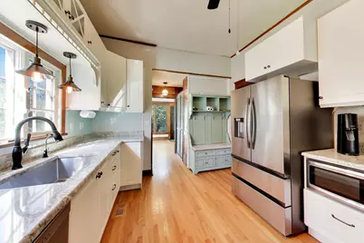582 Park Street, Elgin, IL 60120 - Photo 16