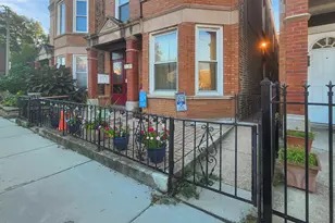 2107 W Coulter St, Chicago, IL 60608 - Photo 16
