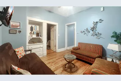 2107 W Coulter Street #1R, Chicago, IL 60608 - Photo 2