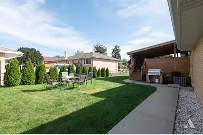 5858 W 82nd Street, Burbank, IL 60459 - Photo 38