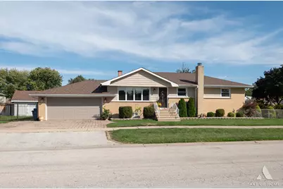 5858 W 82nd Street, Burbank, IL 60459 - Photo 1