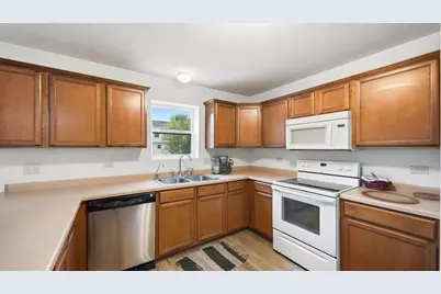 7505 Kenicott Lane, Plainfield, IL 60586 - Photo 10