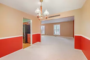 408 Creighton Ln, Schaumburg, IL 60193 - Photo 8