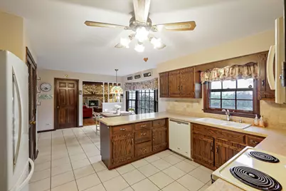 311 Clearbrook Court, Schaumburg, IL 60193 - Photo 10