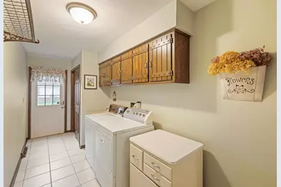 311 Clearbrook Court, Schaumburg, IL 60193 - Photo 14