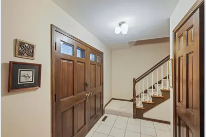 311 Clearbrook Court, Schaumburg, IL 60193 - Photo 4