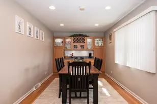 1650 Fender Rd, Naperville, IL 60565 - Photo 12
