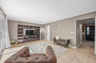 613 Glenn Ct, Schaumburg, IL 60193 - Photo 14