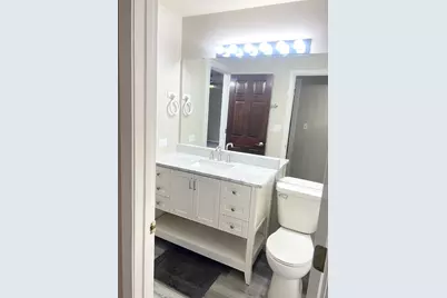 7567 Waterford Drive, Hanover Park, IL 60133 - Photo 20