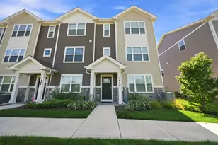 1446 Yosemite Wy, Pingree Grove, IL 60140 - Photo 1