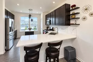 2701 Martini St, Mundelein, IL 60060 - Photo 6