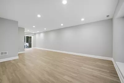 1731 Pickwick Lane, Glenview, IL 60026 - Photo 2