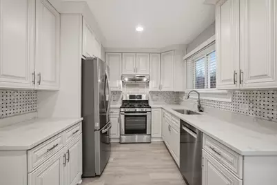 1731 Pickwick Lane, Glenview, IL 60026 - Photo 6