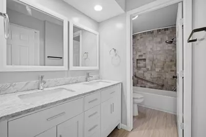 1731 Pickwick Lane, Glenview, IL 60026 - Photo 10