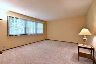 132 S Staffire Dr, Schaumburg, IL 60193 - Photo 26