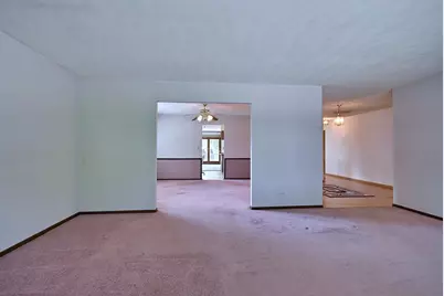 132 S Staffire Drives, Schaumburg, IL 60193 - Photo 10