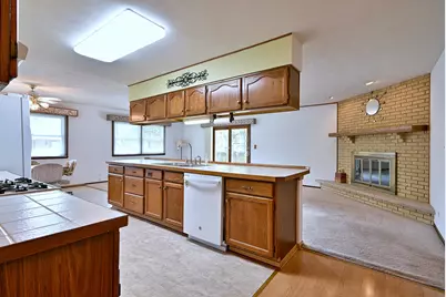 132 S Staffire Drives, Schaumburg, IL 60193 - Photo 20