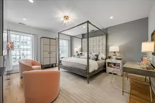 257 E Delaware Pl, Chicago, IL 60611 - Photo 22