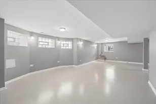 6437 26th St, Berwyn, IL 60402 - Photo 28
