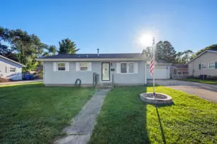 1323 Vienna Blvd, Dekalb, IL 60115 - Photo 16
