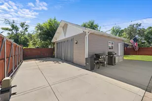 6901 W 115th Pl, Worth, IL 60482 - Photo 14